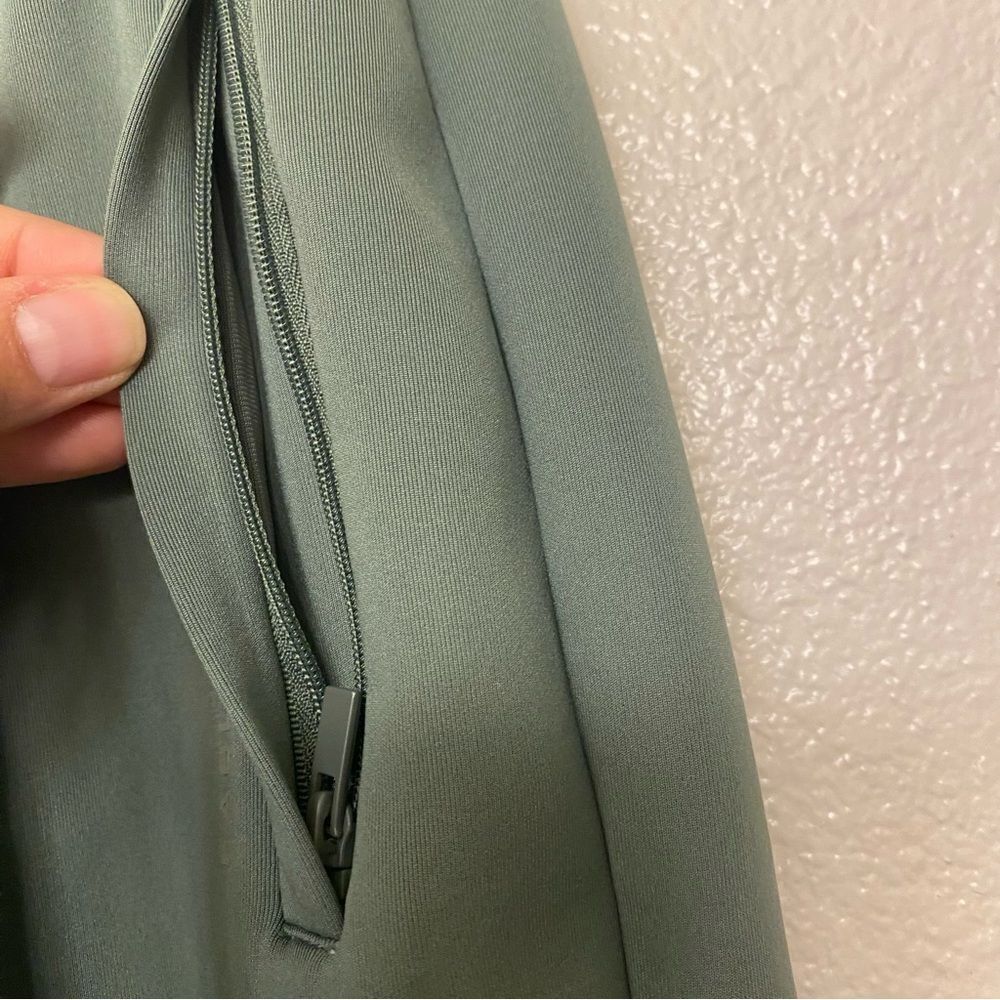 Fabletics Plush Interlock Wide Leg Pant stretch knit sage green casual trouser S - Picture 8 of 11
